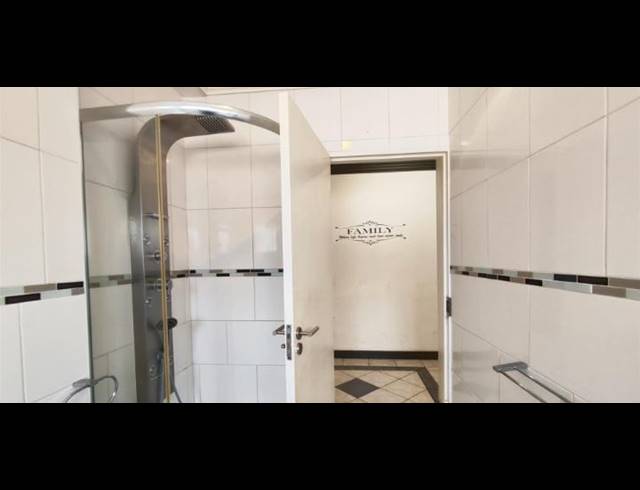 4 BEDROOM HOUSE FOR SALE IN PRIMROSE